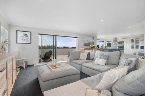 Photo of property in 12 Haden Place, Omokoroa, 3114