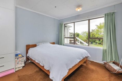 Photo of property in 1 Aorangi Place, Birkenhead, Auckland, 0626