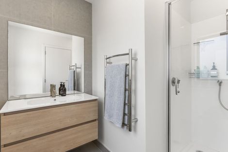 Photo of property in 1/48 Salisbury Road, Birkdale, Auckland, 0626