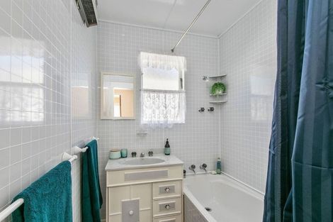 Photo of property in 128 Wise Street, Wainuiomata, Lower Hutt, 5014