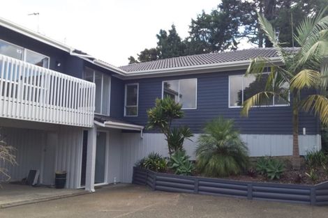 Photo of property in 27 Park Hill Road, Birkenhead, Auckland, 0626
