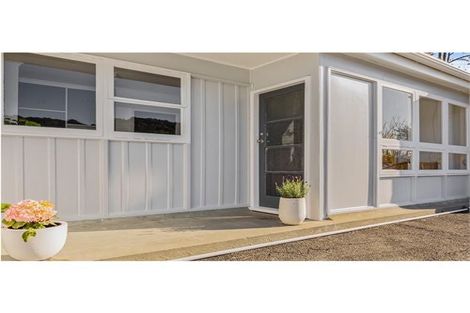 Photo of property in 24a Deller Grove, Silverstream, Upper Hutt, 5019