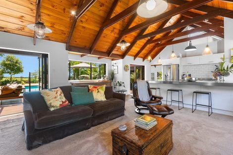 Photo of property in 531 Frankley Road, Hurworth, New Plymouth, 4371