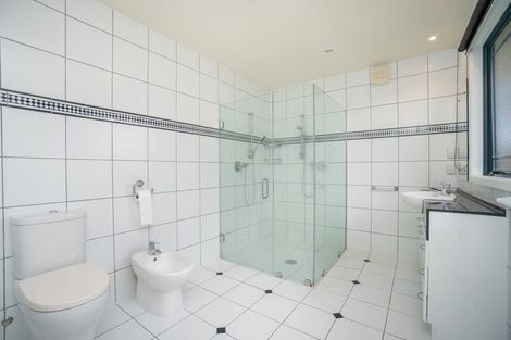 Photo of property in 64 Royal Oak Drive, Kelvin Grove, Palmerston North, 4414