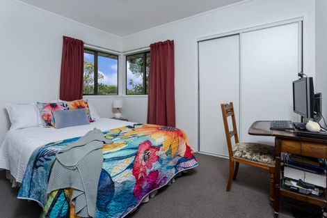 Photo of property in 3/72 Lake Road, Northcote, Auckland, 0627