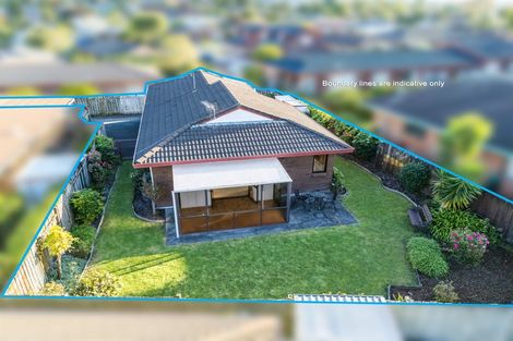 Photo of property in 2/4 Miriam Corban Heights, Henderson, Auckland, 0612