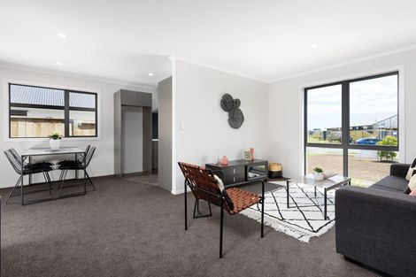 Photo of property in 2 Okataina Street, Pyes Pa, Tauranga, 3112