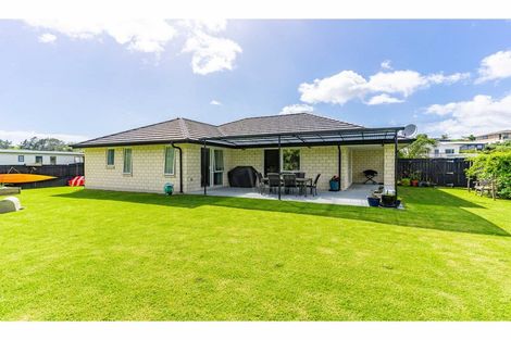 Photo of property in 16 Jack Boyd Drive, Mangawhai Heads, Mangawhai, 0573