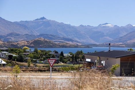 Photo of property in 27 The Heights Avenue, Wanaka, 9305