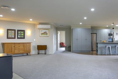 Photo of property in 53 Puriri Street, Hilltop, Taupo, 3330