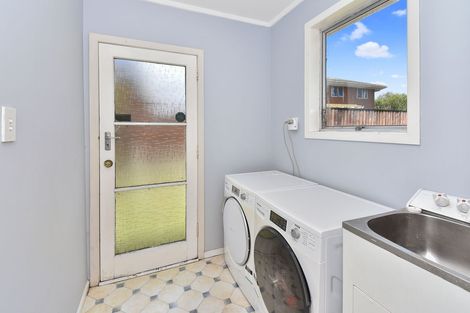 Photo of property in 36 Sunnypark Avenue, Rosehill, Papakura, 2113