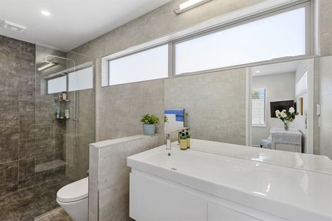 Photo of property in 35a Hewitts Road, Merivale, Christchurch, 8014