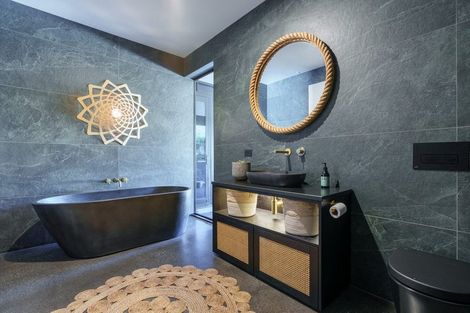 Photo of property in 1 Mcrae Rise, Wanaka, 9305