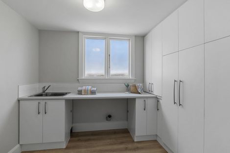 Photo of property in 7 Hackthorne Road, Cashmere, Christchurch, 8022