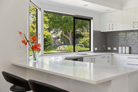 Photo of property in 30 Awanui Drive, Waikanae, 5036