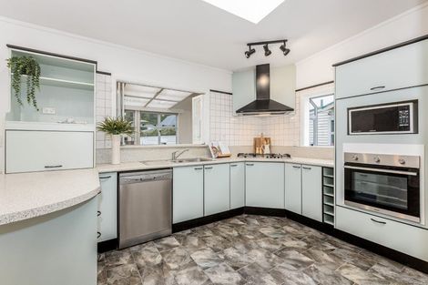 Photo of property in 202 Clyde Street, Island Bay, Wellington, 6023