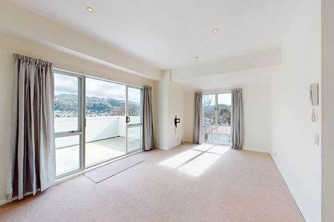 Photo of property in Coromandel Heights, 5/111 Coromandel Street, Newtown, Wellington, 6021