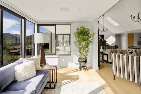 Photo of property in 4 Owen Marshall Lane, Arrowtown, 9371