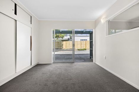 Photo of property in 12 Kawakawa-orere Road, Kawakawa Bay, Papakura, 2585