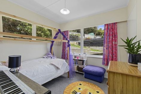 Photo of property in 21 Holland Street, Wainuiomata, Lower Hutt, 5014