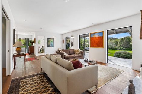 Photo of property in 2 Valley Road, Waitoki, Kaukapakapa, 0871