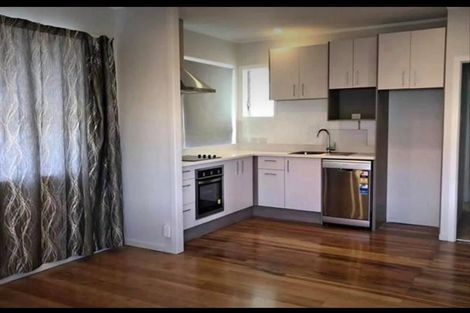 Photo of property in 1/27 Pakuranga Road, Pakuranga, Auckland, 2010