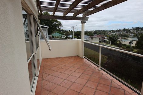 Photo of property in 25a Brightside Road, Stanmore Bay, Whangaparaoa, 0932