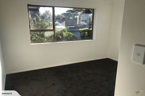 Photo of property in 1/3204 Great North Road, New Lynn, Auckland, 0600