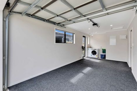 Photo of property in 12 Farmland Road, Papakura, 2110