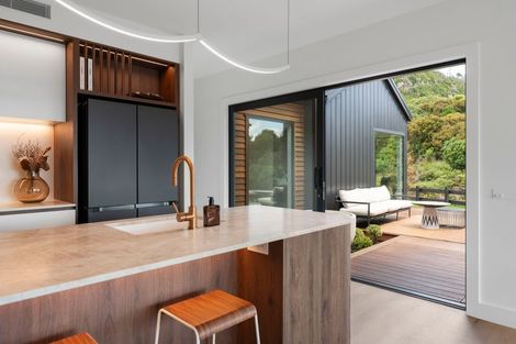 Photo of property in 11 Sparrowhawk Way, Kinloch, Taupo, 3377