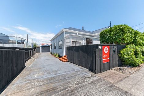 Photo of property in 47 Parris Street, Waitara, 4320