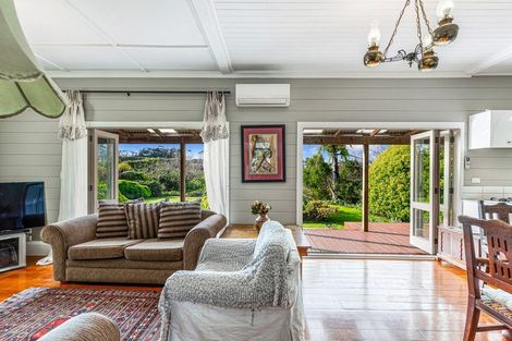 Photo of property in 70 Mahana Road, Waimauku, 0881