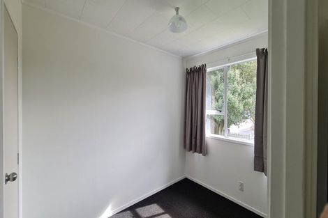 Photo of property in 15 Tyndrum Place, Highland Park, Auckland, 2010