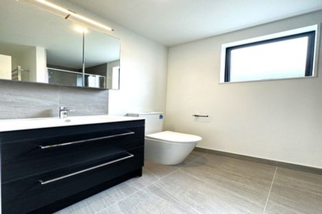 Photo of property in 39 Travis View Drive, Fairview Heights, Auckland, 0632