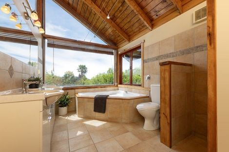 Photo of property in 308 Henderson Valley Road, Henderson Valley, Auckland, 0612