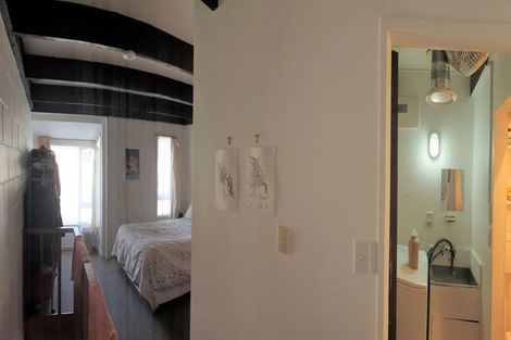 Photo of property in 129 Constable Street, Newtown, Wellington, 6021