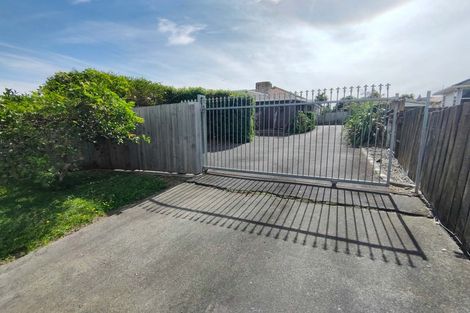 Photo of property in 1/32a Alfriston Road, Manurewa East, Auckland, 2102