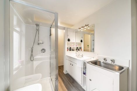 Photo of property in 61b Mortimer Terrace, Brooklyn, Wellington, 6021