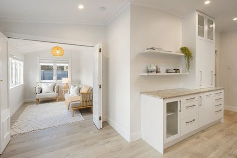 Photo of property in 74 Princes Street, Cambridge, 3434