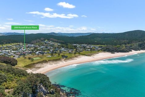 Photo of property in 208 Russell Bruce Place, Onemana, Whangamata, 3691