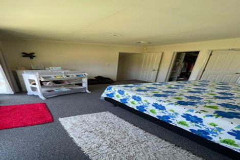 Photo of property in 13 De Havilland Drive, Goodwood Heights, Auckland, 2105