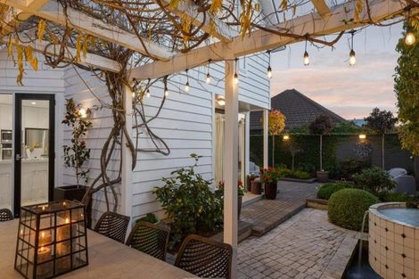 Photo of property in 1/34 Aikmans Road, Merivale, Christchurch, 8014