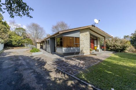 Photo of property in 35 Old South Road, Okato, 4335