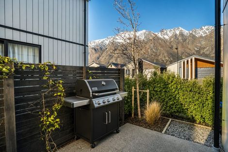 Photo of property in 6 Woolshed Road, Jacks Point, Queenstown, 9371
