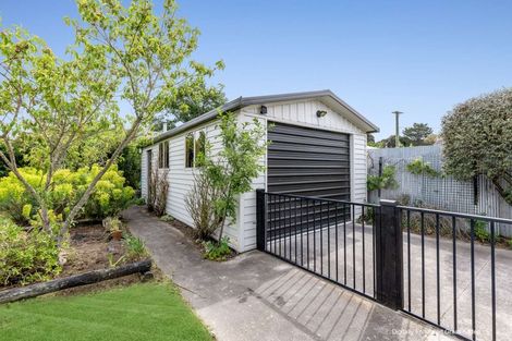 Photo of property in 5 Colac Street, Avondale, Christchurch, 8061