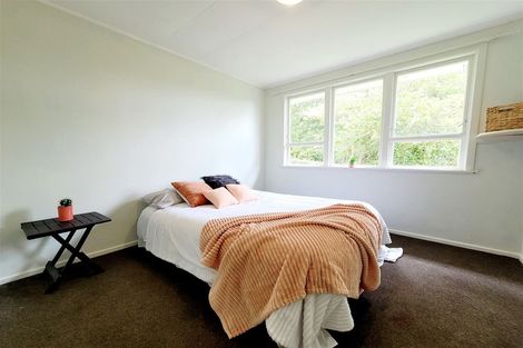 Photo of property in 21 Arene Grove, Titahi Bay, Porirua, 5022