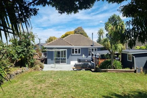 Photo of property in 37 Cuffs Road, Wainoni, Christchurch, 8061