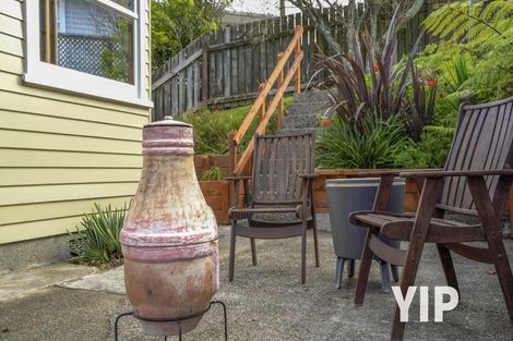 Photo of property in 56 Batchelor Street, Newlands, Wellington, 6037