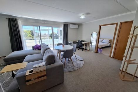 Photo of property in 6b Davies Lane, New Plymouth, 4310