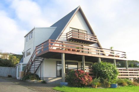 Photo of property in 367a Main Road, Tawa, Wellington, 5028